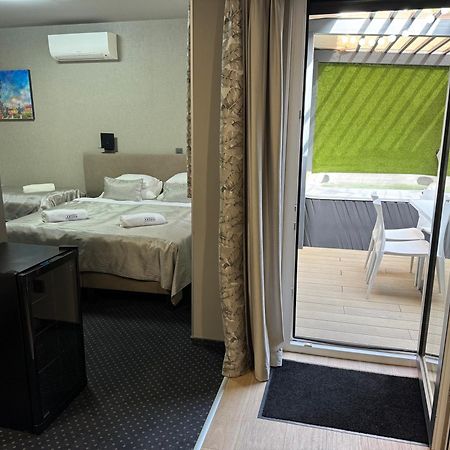 Arena Deluxe & Spa Segedin Dış mekan fotoğraf
