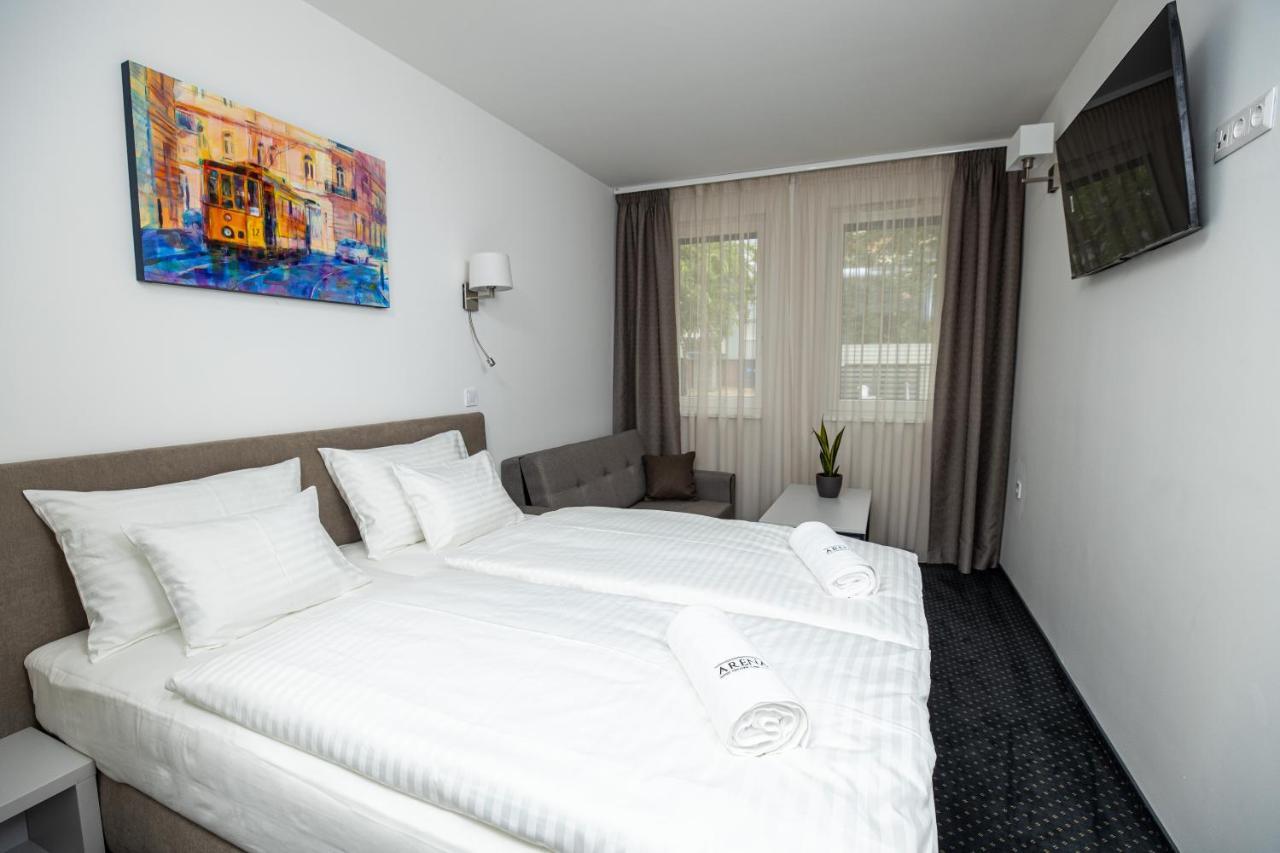 Arena Deluxe & Spa Segedin Dış mekan fotoğraf