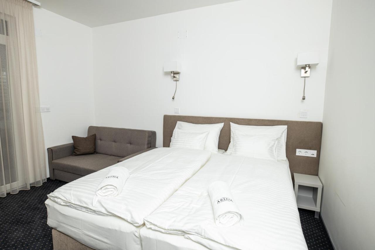 Arena Deluxe & Spa Segedin Dış mekan fotoğraf