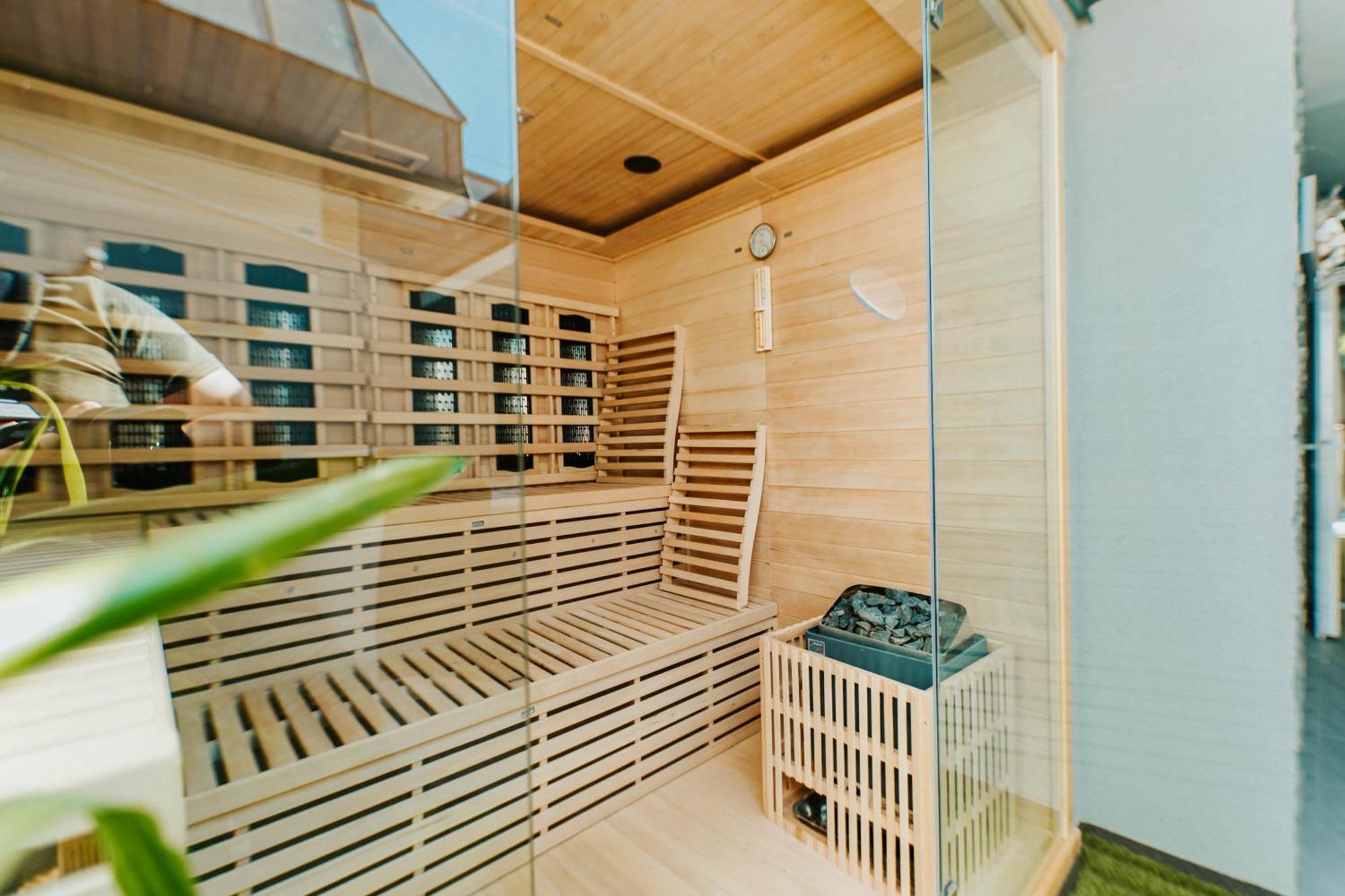 Arena Deluxe & Spa Segedin Dış mekan fotoğraf