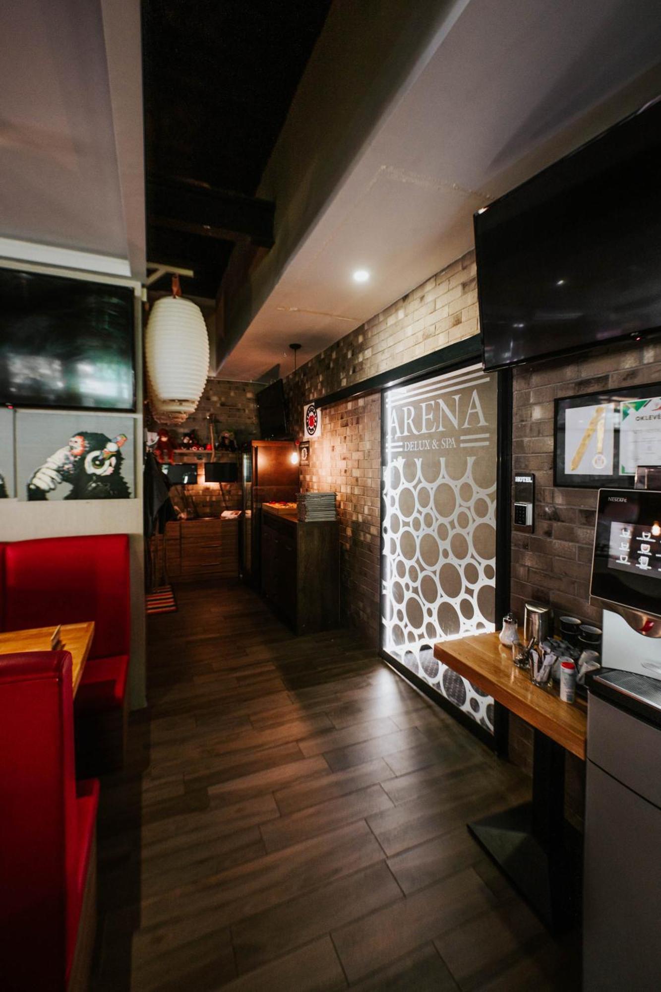 Arena Deluxe & Spa Segedin Dış mekan fotoğraf