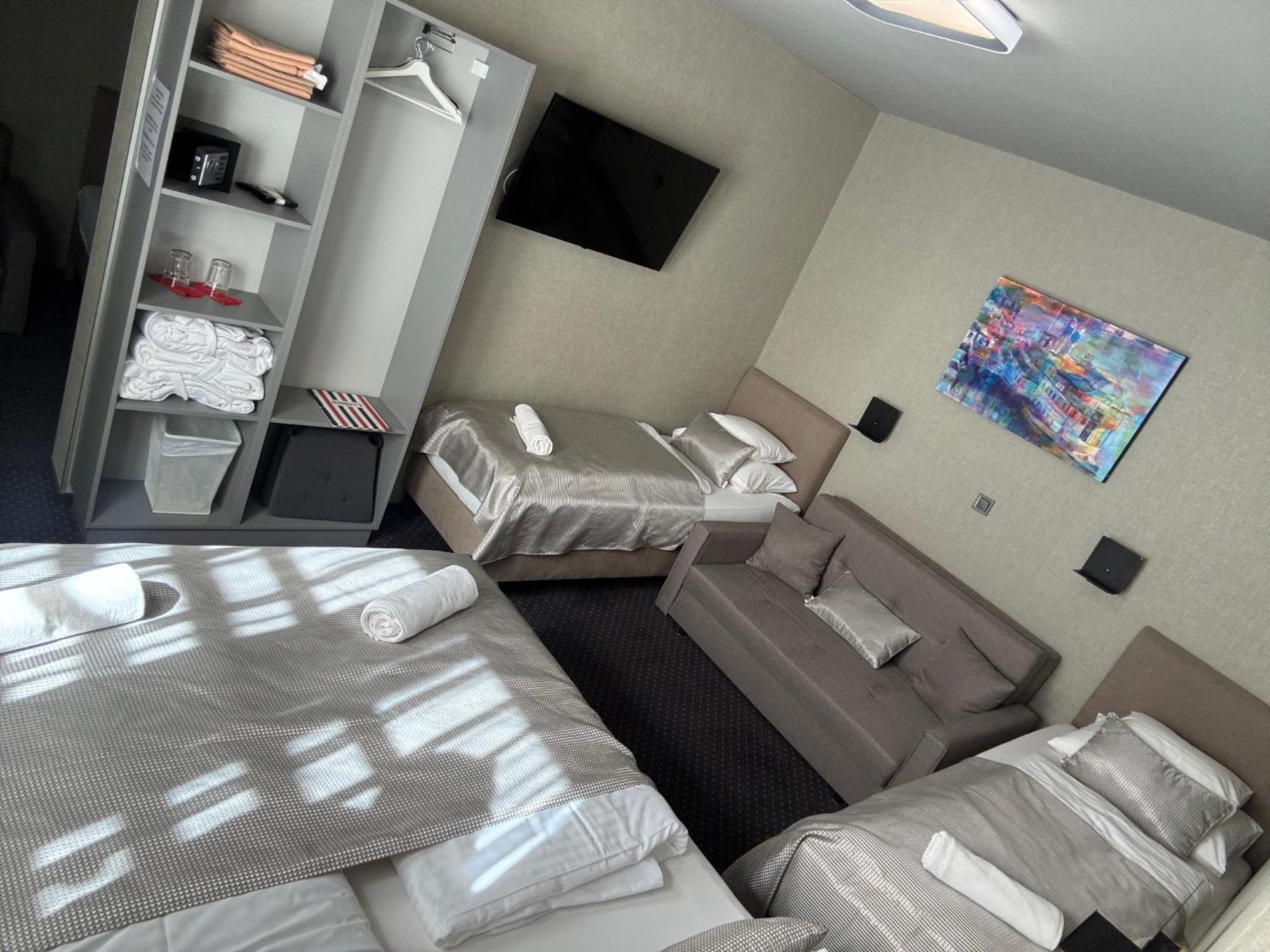 Arena Deluxe & Spa Segedin Dış mekan fotoğraf