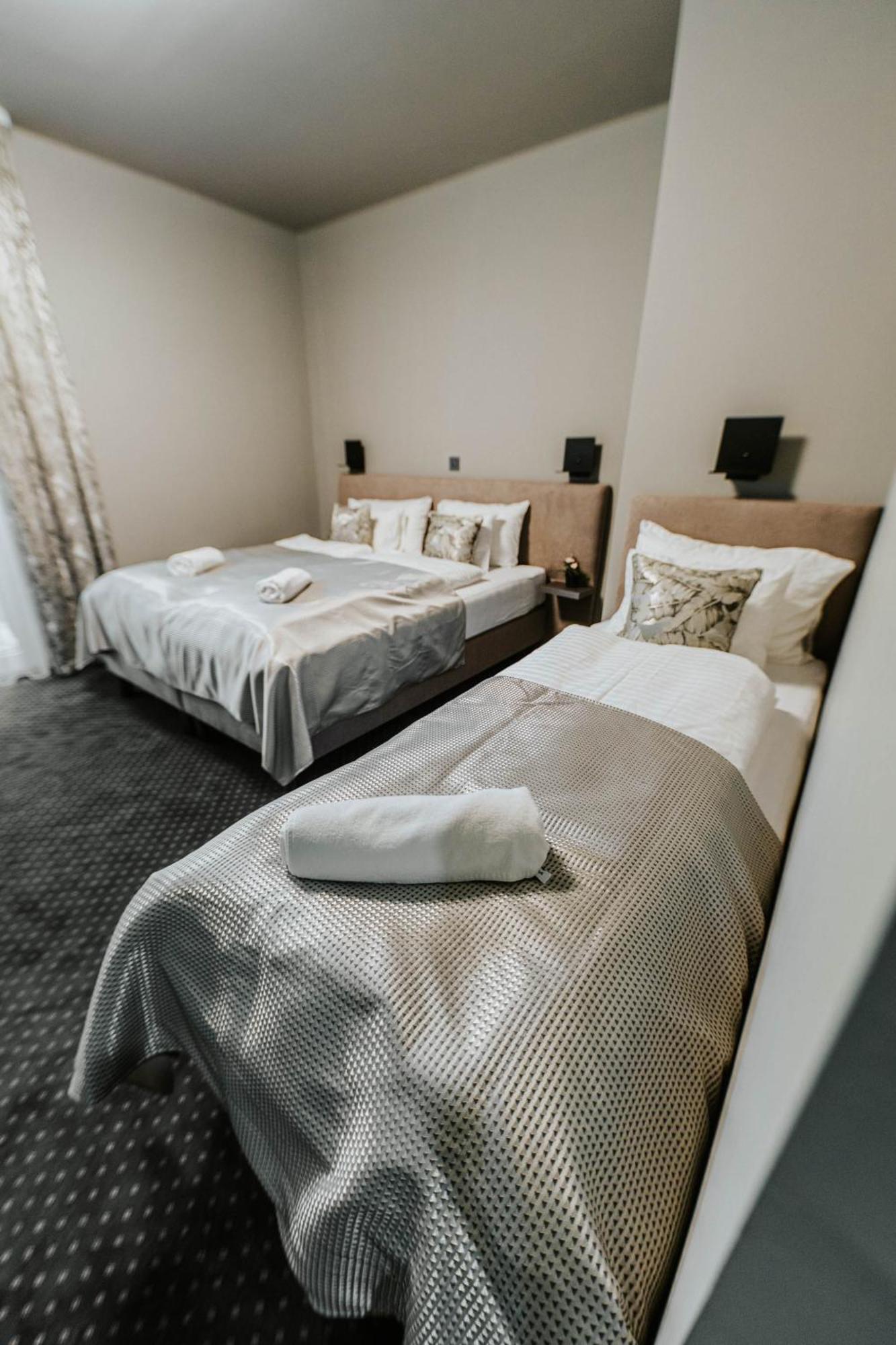 Arena Deluxe & Spa Segedin Dış mekan fotoğraf